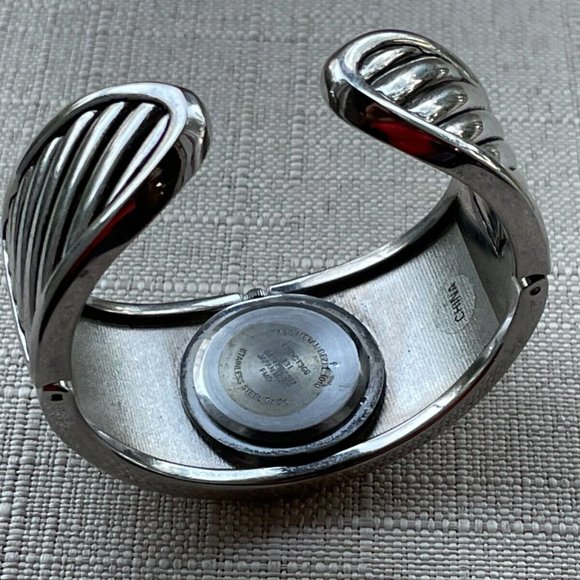 FMD Women Wristwatch Bangle Cuff Band Silver Tone Quartz Analog Watch - Picture 9 of 9